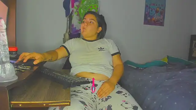 yournaughtyandsexyprinces online show from September 12, 6:02 am