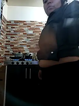 yournaughtyandsexyprinces online show from September 28, 1:55 am