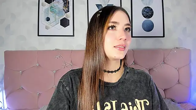 Snapshot of lunar_leen chatting on December 28, 9:40 pm lunar leen online show from December 28, 9:40 pm