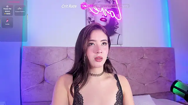 Snapshot of lunar_leen chatting on March 7, 6:54 pm lunar leen online show from March 7, 6:54 pm