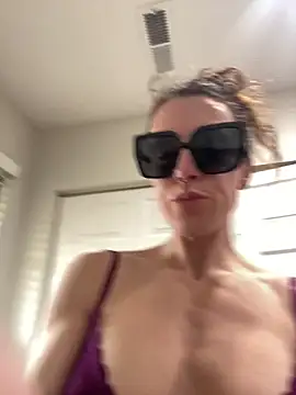 mrs  unknown online show from March 25, 3:07 pm