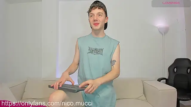 niico 18 online show from January 11, 6:14 am