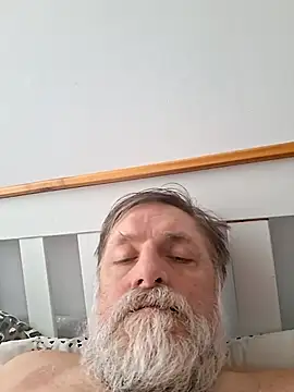 Snapshot of Outdoorsexlover chatting on February 20, 9:43 am Outdoorsexlover online show from February 20, 9:43 am