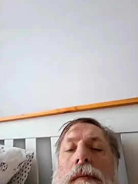 Snapshot of Outdoorsexlover chatting on February 24, 7:39 am Outdoorsexlover online show from February 24, 7:39 am