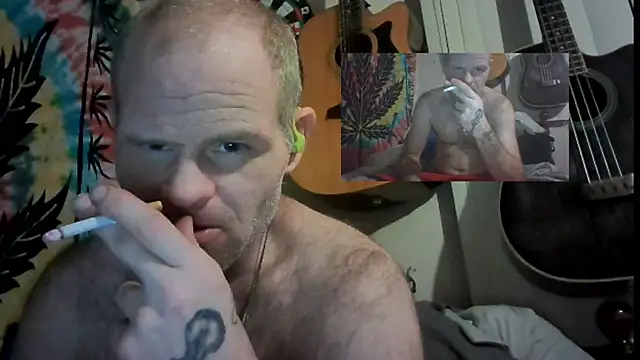 Snapshot of jaxx12369 chatting on February 15, 12:01 pm jaxx12369 online show from February 15, 12:01 pm