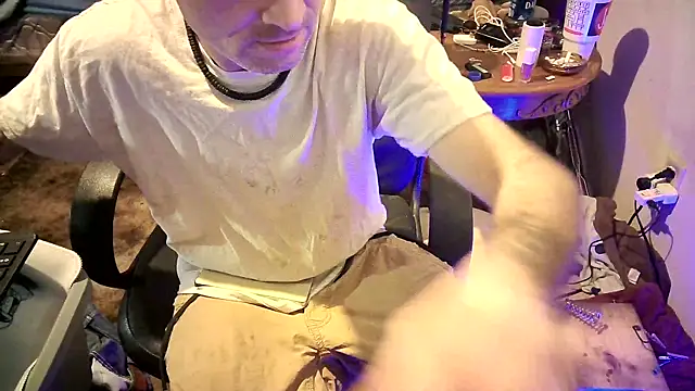 Snapshot of jaxx12369 chatting on February 25, 5:25 pm jaxx12369 online show from February 25, 5:25 pm