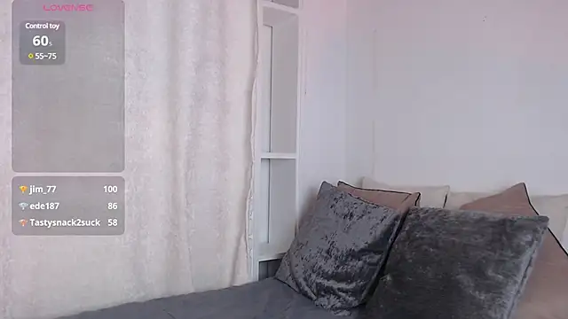 madisex s online show from March 17, 6:32 pm