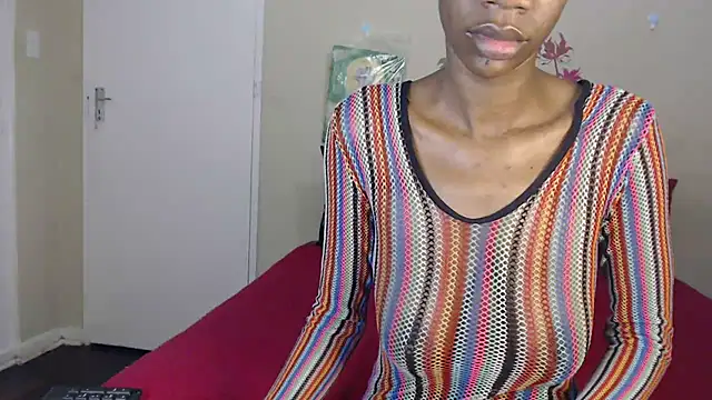 Snapshot of Blacktittiex02 chatting on November 20, 9:14 pm Blacktittiex02 online show from November 20, 9:14 pm