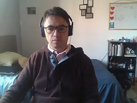 Snapshot of Diptongo chatting on November 4, 12:59 pm Diptongo online show from November 4, 12:59 pm