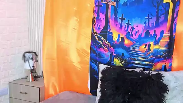 charlotte  G online show from October 10, 11:09 am