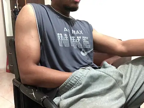 Snapshot of Zeuhorny chatting on November 30, 6:50 am Zeuhorny online show from November 30, 6:50 am