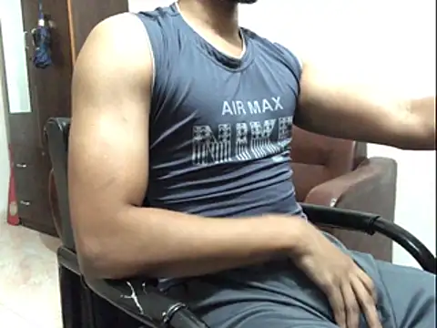 Snapshot of Zeuhorny chatting on December 1, 8:58 pm Zeuhorny online show from December 1, 8:58 pm