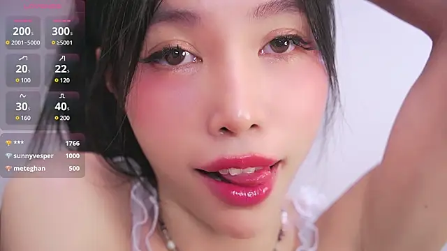 Miuzxc online show from February 8, 4:25 pm