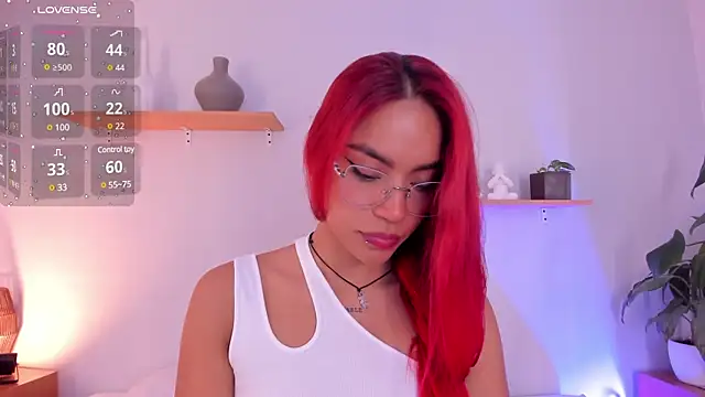 Scarlett Morgan  online show from February 8, 4:14 pm