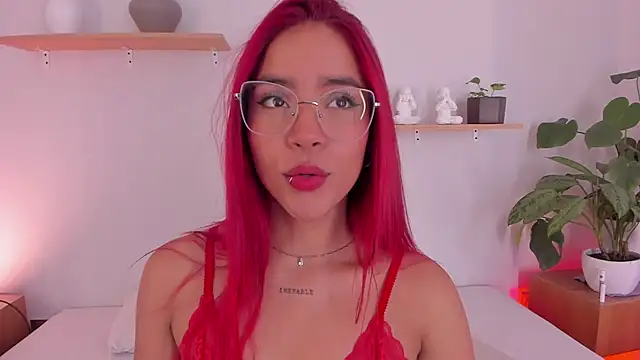 Scarlett Morgan  online show from March 7, 8:11 pm