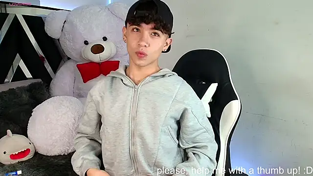 Snapshot of Niico_Cruz chatting on February 3, 7:18 am Niico Cruz online show from February 3, 7:18 am