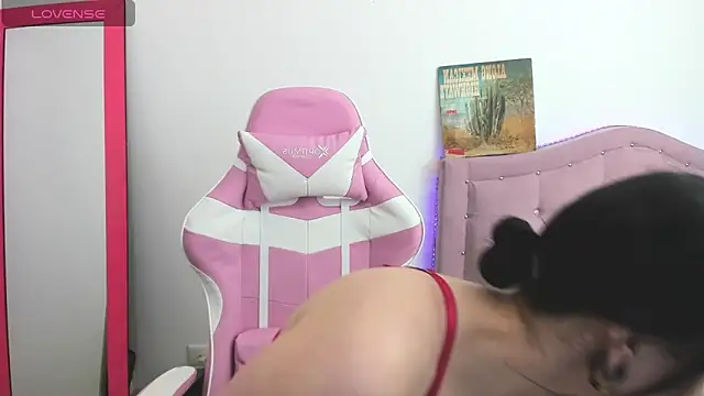 Snapshot of Katalina_novoa chatting on March 21, 12:51 am Katalina novoa online show from March 21, 12:51 am