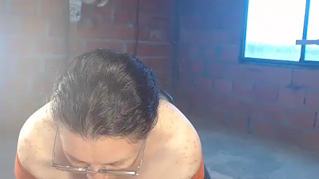 Snapshot of hairyglad69 chatting on June 22, 12:13 pm hairyglad69 online show from June 22, 12:13 pm
