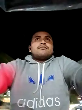 Snapshot of YoSoyLittleBoy chatting on October 10, 1:15 am YoSoyLittleBoy online show from October 10, 1:15 am