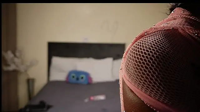 nia bell online show from December 14, 5:47 pm