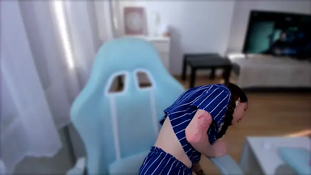 StellaLawless online show from March 9, 7:15 pm