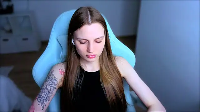 StellaLawless online show from April 5, 10:40 pm