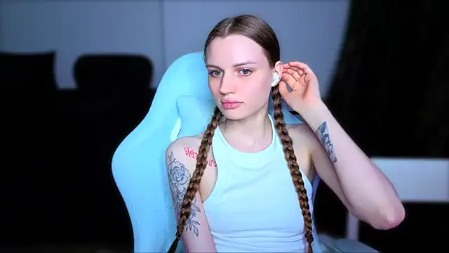 StellaLawless online show from April 21, 1:42 am