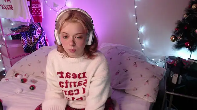 KatieMelone online show from December 14, 11:31 pm