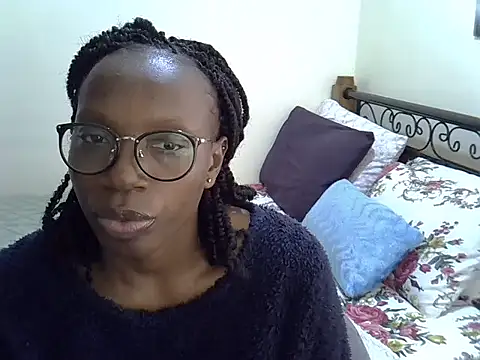 Snapshot of Sweet_Bear chatting on September 11, 3:12 pm Sweet Bear online show from September 11, 3:12 pm