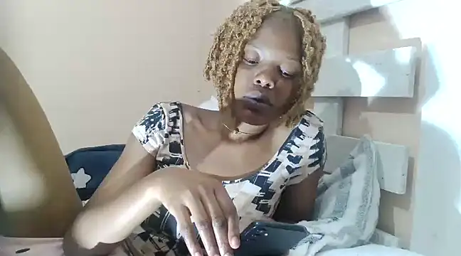 tropicalesen online show from January 10, 8:15 pm