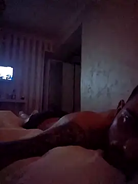 Snapshot of denisxlRo chatting on January 2, 1:06 am denisxlRo online show from January 2, 1:06 am