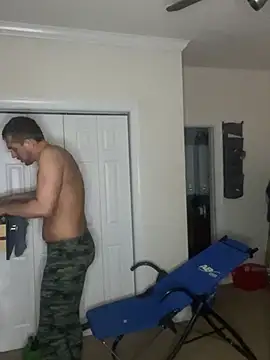 TheOnlyTwinTowers online show from February 22, 8:07 am