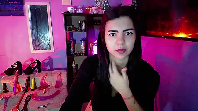 IsisRouse online show from November 11, 3:45 pm