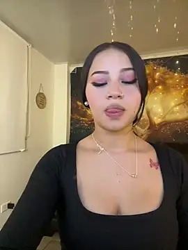 Snapshot of abbymnd chatting on December 13, 8:37 pm abbymnd online show from December 13, 8:37 pm
