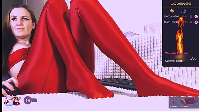 Lina Owl online show from December 3, 8:17 pm