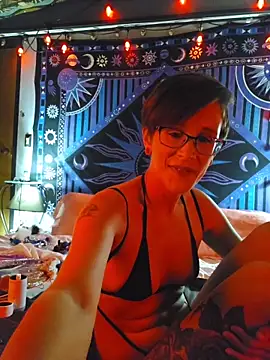 Snapshot of nephilaaranea chatting on March 31, 5:02 pm nephilaaranea online show from March 31, 5:02 pm