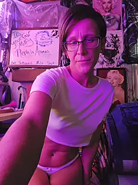 Snapshot of nephilaaranea chatting on April 26, 6:16 pm nephilaaranea online show from April 26, 6:16 pm