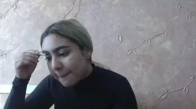 Snapshot of Miabonnett_ chatting on January 21, 1:22 pm Miabonnett online show from January 21, 1:22 pm