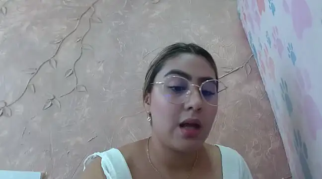 Snapshot of Miabonnett_ chatting on January 25, 4:13 pm Miabonnett online show from January 25, 4:13 pm