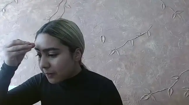 Snapshot of Miabonnett_ chatting on February 7, 1:01 pm Miabonnett online show from February 7, 1:01 pm