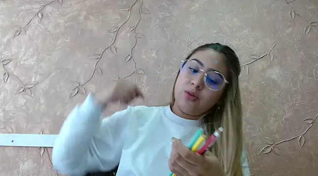 Snapshot of Miabonnett_ chatting on March 8, 4:06 pm Miabonnett online show from March 8, 4:06 pm