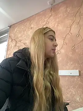 Snapshot of Miabonnett_ chatting on November 4, 12:04 pm Miabonnett online show from November 4, 12:04 pm