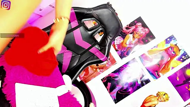 Snapshot of Annita_DirtyyXxx chatting on October 13, 1:11 pm Annita DirtyyXxx online show from October 13, 1:11 pm