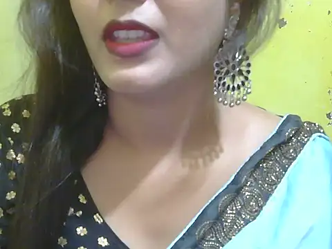 Snapshot of Model-Tanya chatting on February 13, 7:45 am Model-Tanya online show from February 13, 7:45 am