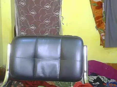 Snapshot of Model-Tanya chatting on March 5, 2:12 pm Model-Tanya online show from March 5, 2:12 pm