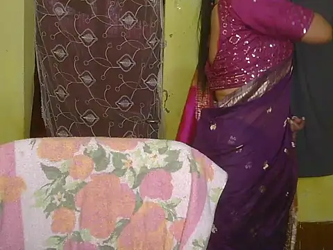 Snapshot of Model-Tanya chatting on March 7, 8:56 am Model-Tanya online show from March 7, 8:56 am