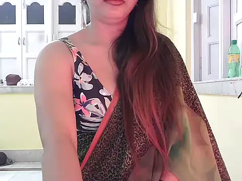 Snapshot of Model-Tanya chatting on November 8, 7:12 pm Model-Tanya online show from November 8, 7:12 pm