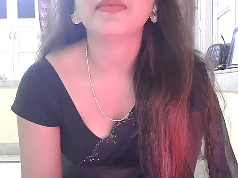 Snapshot of Model-Tanya chatting on November 18, 3:49 pm Model-Tanya online show from November 18, 3:49 pm