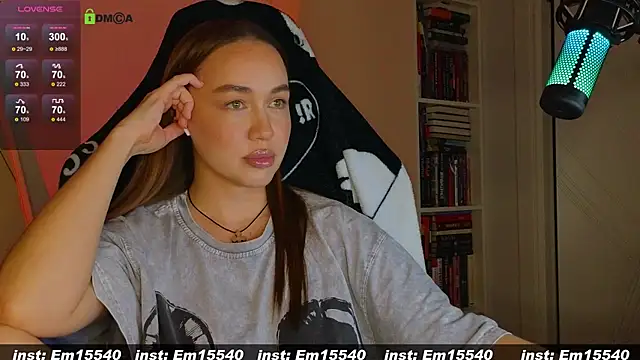 Emili1- online show from December 5, 2:33 pm