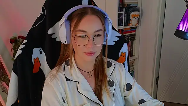 Emili1- online show from March 15, 12:24 pm